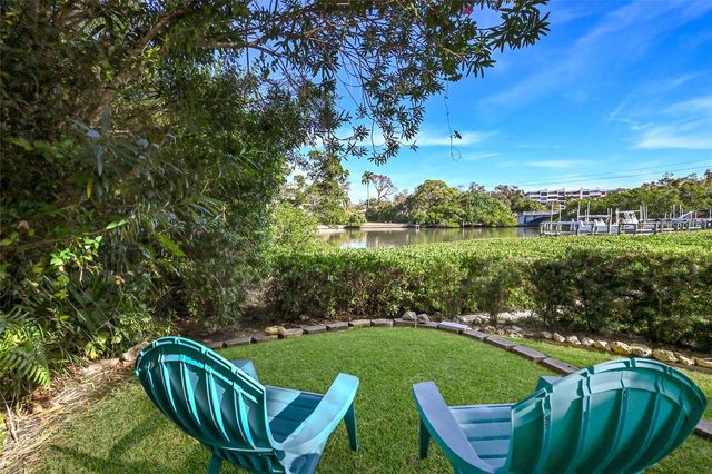 1749 LINCOLN PARK CIRCLE, Sarasota, FL 34236