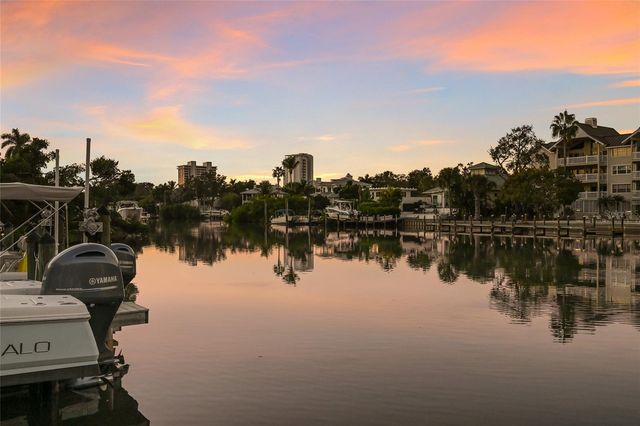 1749 LINCOLN PARK CIRCLE, Sarasota, FL 34236