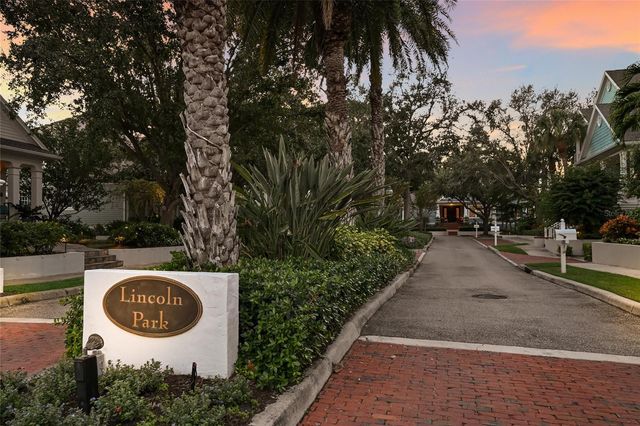 1749 LINCOLN PARK CIRCLE, Sarasota, FL 34236