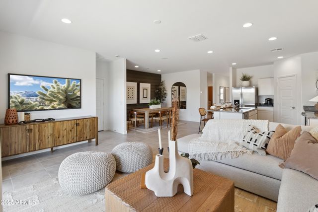 38195 W FRASCATI Avenue, Maricopa, AZ 85138