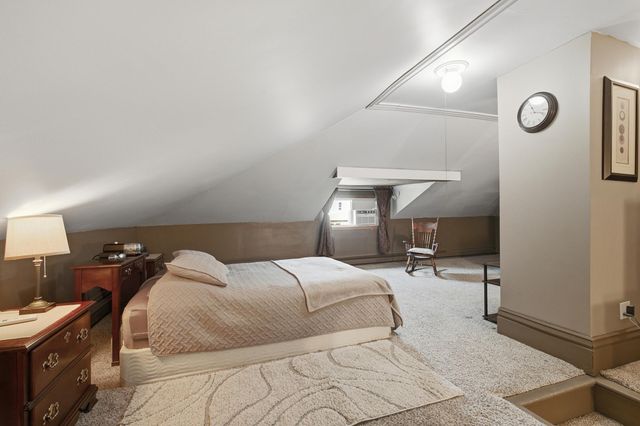 125 3rd Avenue S, South Saint Paul, MN 55075