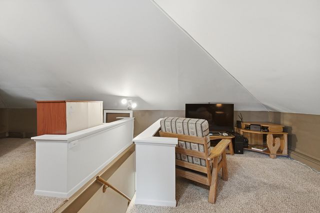 125 3rd Avenue S, South Saint Paul, MN 55075