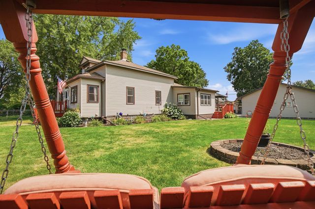 125 3rd Avenue S, South Saint Paul, MN 55075