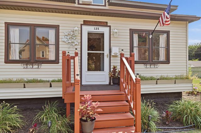 125 3rd Avenue S, South Saint Paul, MN 55075