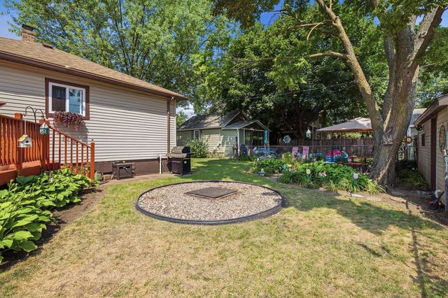 125 3rd Avenue S, South Saint Paul, MN 55075