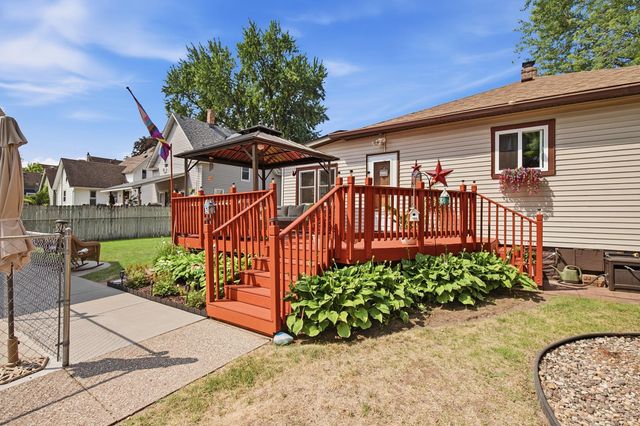 125 3rd Avenue S, South Saint Paul, MN 55075