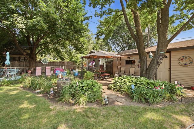 125 3rd Avenue S, South Saint Paul, MN 55075