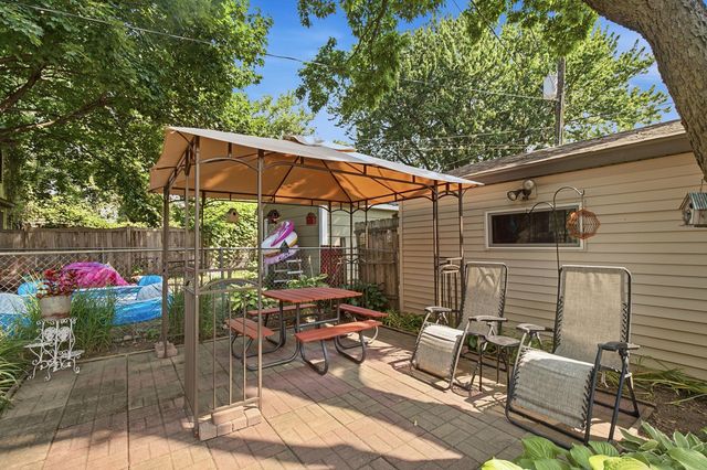 125 3rd Avenue S, South Saint Paul, MN 55075