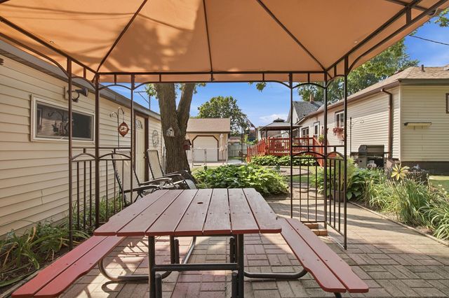 125 3rd Avenue S, South Saint Paul, MN 55075