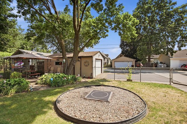 125 3rd Avenue S, South Saint Paul, MN 55075
