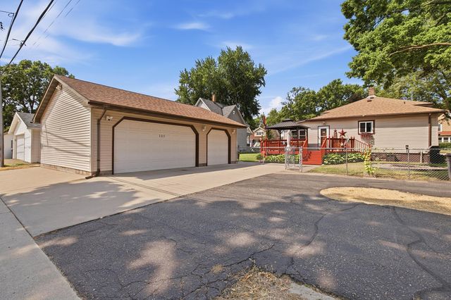 125 3rd Avenue S, South Saint Paul, MN 55075
