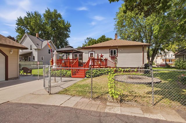 125 3rd Avenue S, South Saint Paul, MN 55075