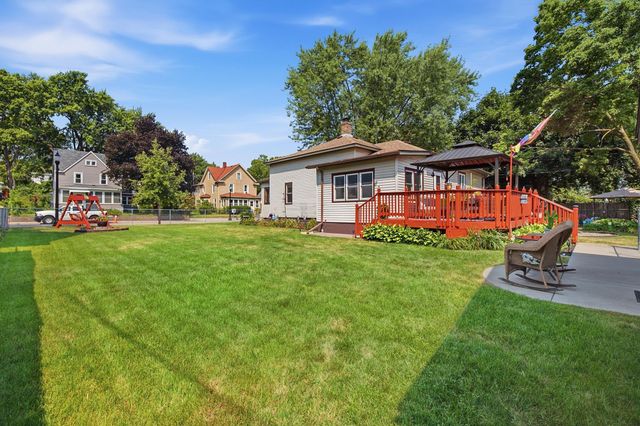 125 3rd Avenue S, South Saint Paul, MN 55075