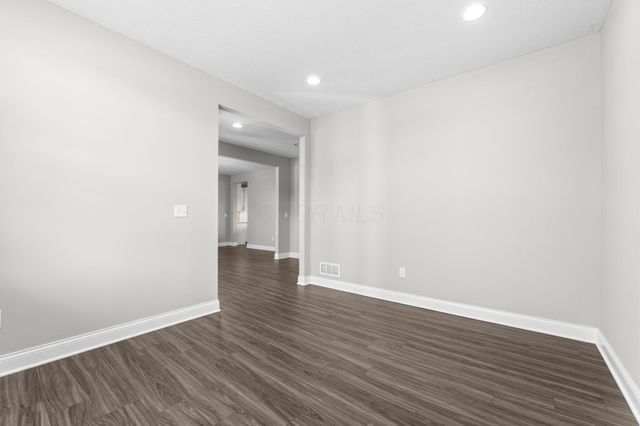 324 W Wind Road, Delaware, OH 43015