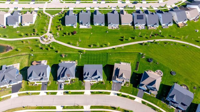 324 W Wind Road, Delaware, OH 43015