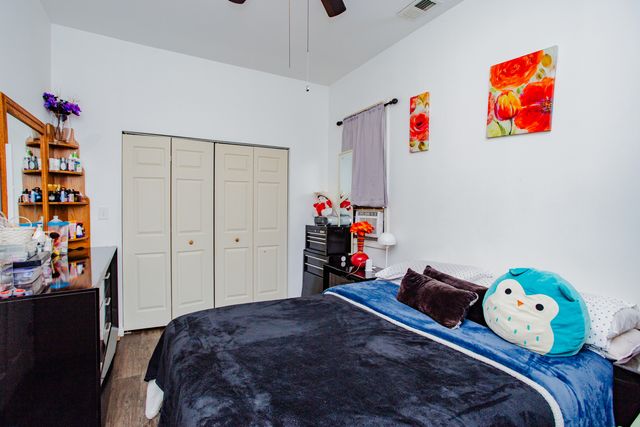 822 11th Street, North Chicago, IL 60064