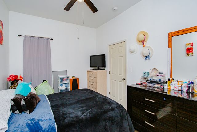 822 11th Street, North Chicago, IL 60064