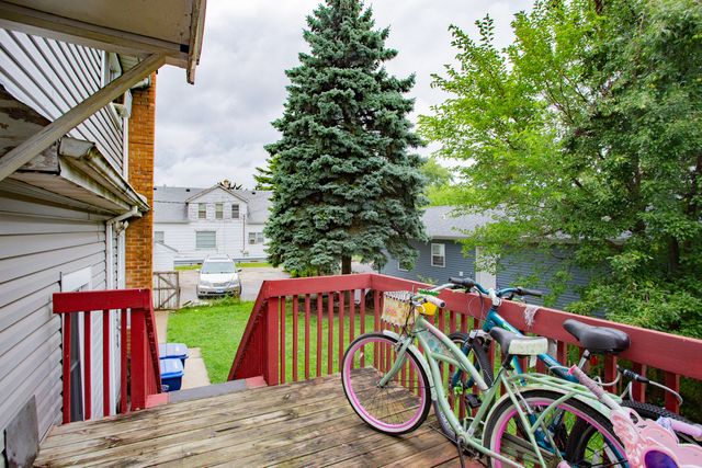 822 11th Street, North Chicago, IL 60064