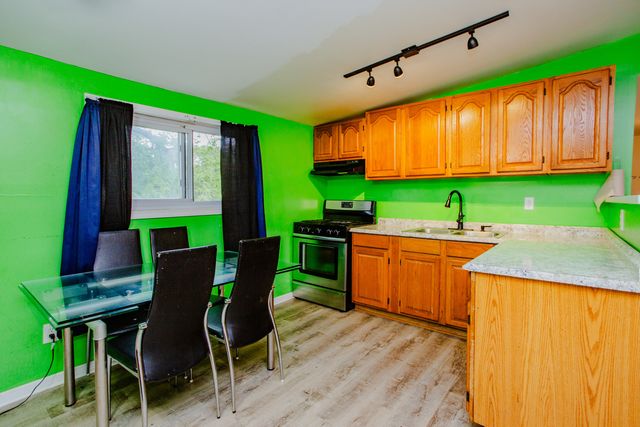 822 11th Street, North Chicago, IL 60064