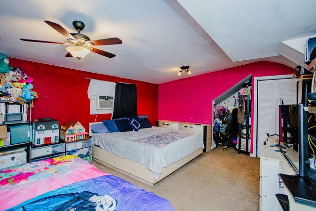 822 11th Street, North Chicago, IL 60064