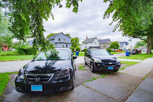 822 11th Street, North Chicago, IL 60064