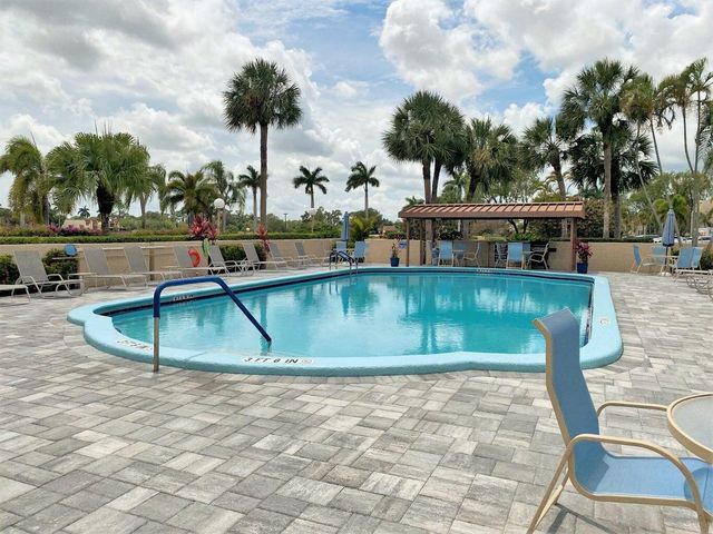 4254 D Este Court 304, Lake Worth, FL 33467