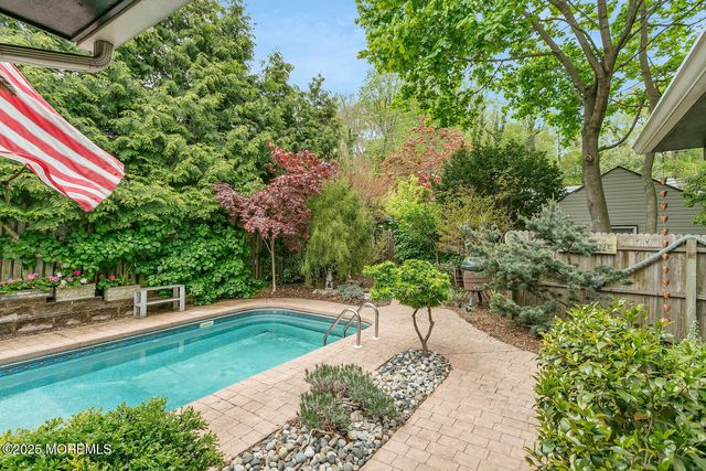 85 Valley Avenue, Highlands, NJ 07732