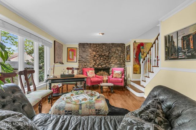 85 Valley Avenue, Highlands, NJ 07732