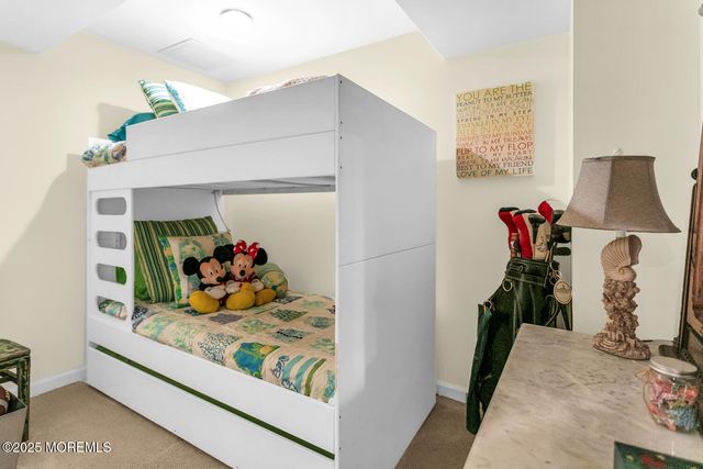 85 Valley Avenue, Highlands, NJ 07732