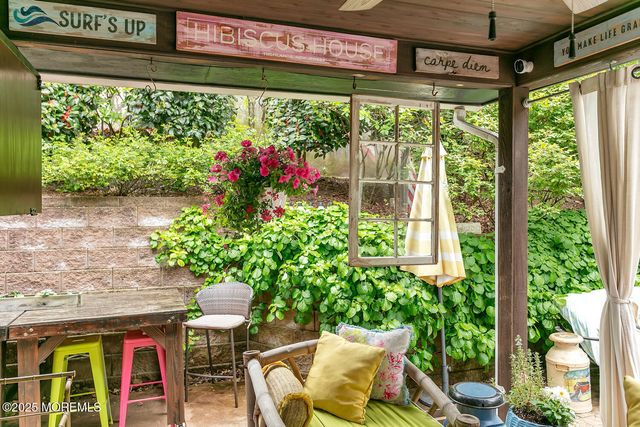 85 Valley Avenue, Highlands, NJ 07732