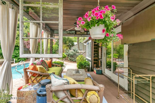 85 Valley Avenue, Highlands, NJ 07732