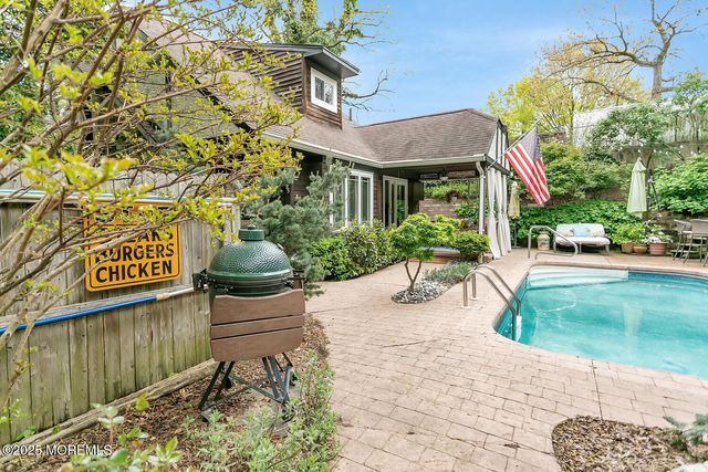 85 Valley Avenue, Highlands, NJ 07732