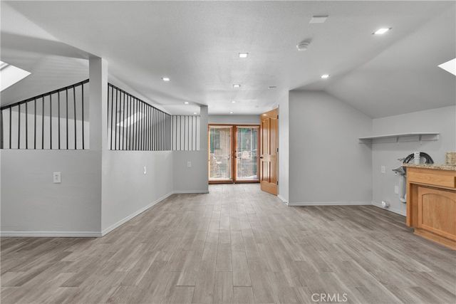 13633 Summit Valley Road, Hesperia, CA 92345