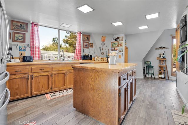 13633 Summit Valley Road, Hesperia, CA 92345