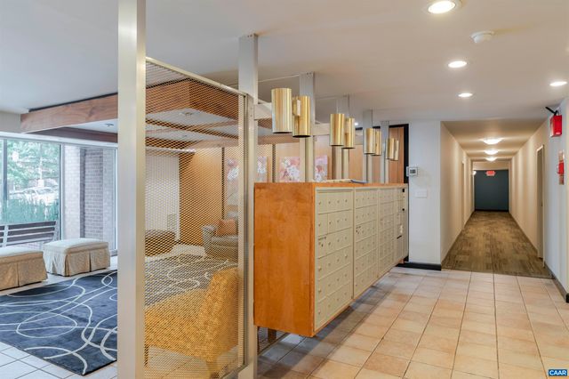 511 1st St N Apt 613, Charlottesville, VA 22902