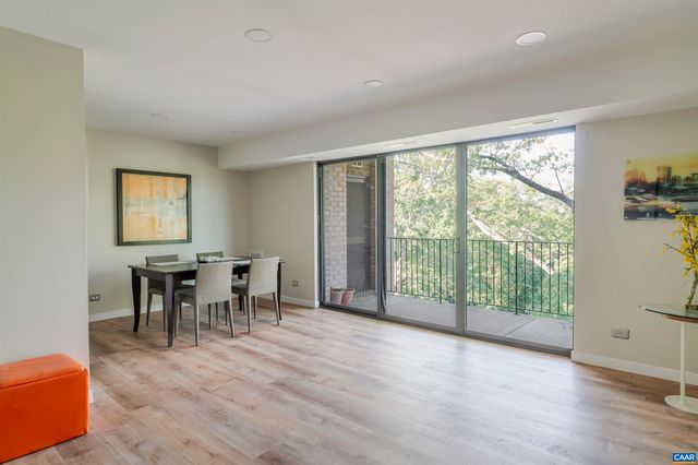 511 1st St N Apt 613, Charlottesville, VA 22902