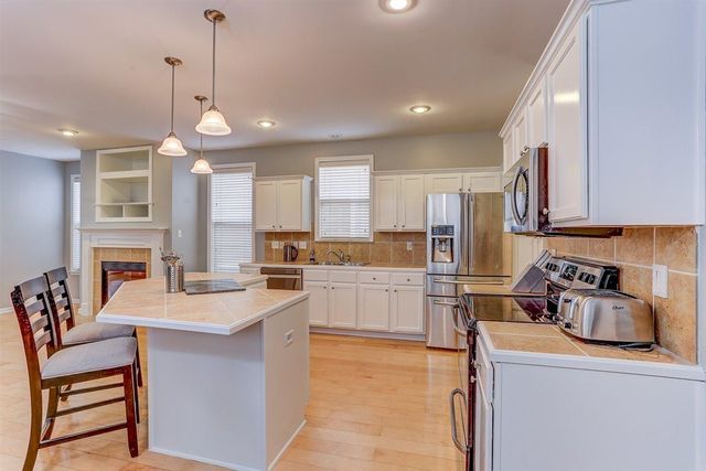 1358 ISLAND SHORE DR, Memphis, TN 38013