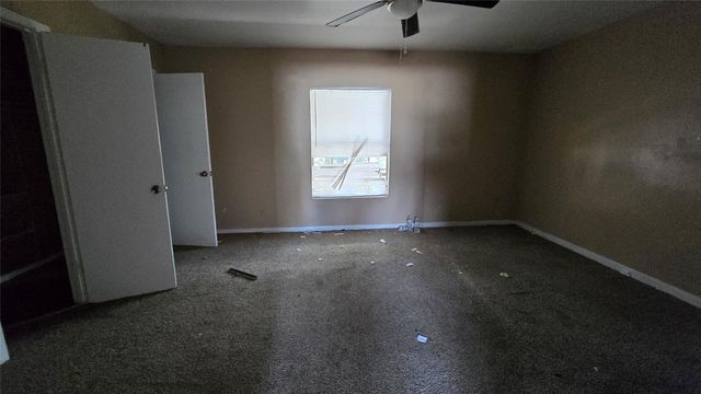 1403 Blalock Road 14, Houston, TX 77055