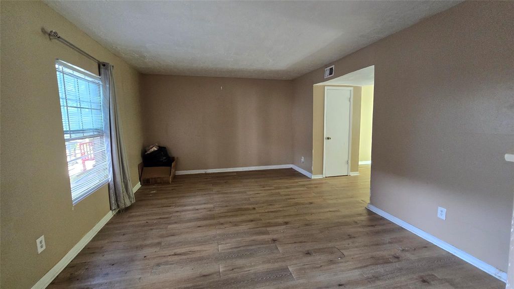 1403 Blalock Road 14, Houston, TX 77055