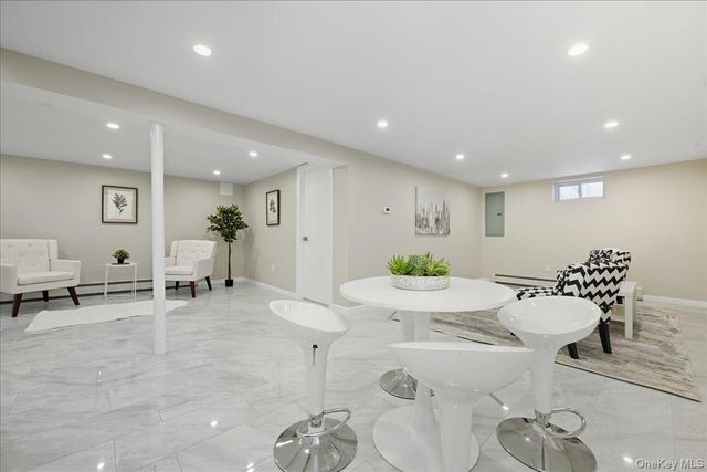 70 Nevada Street, Hicksville, NY 11801