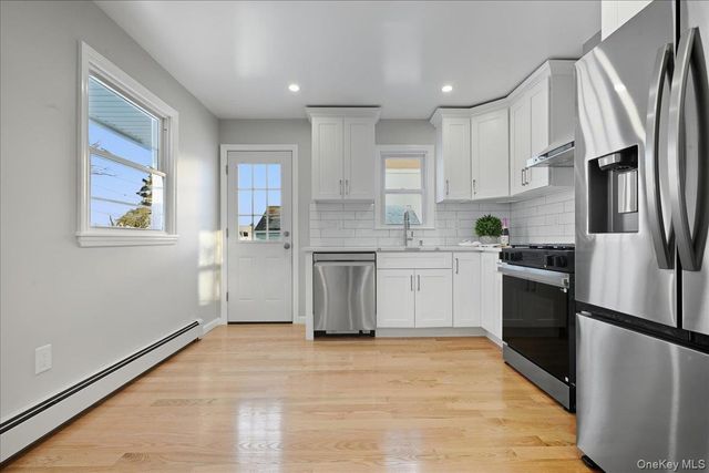 70 Nevada Street, Hicksville, NY 11801