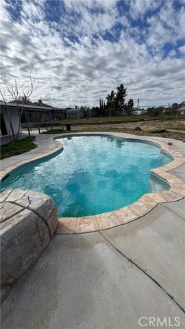 15352 Linden, Hesperia, CA 92345