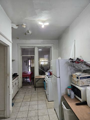 5533 S Michigan Avenue, Chicago, IL 60637