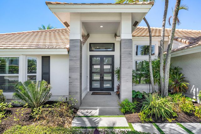 916 SW 37th Court, Boynton Beach, FL 33435