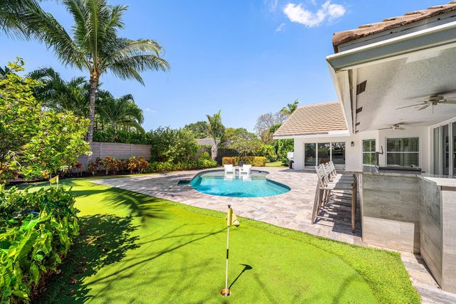 916 SW 37th Court, Boynton Beach, FL 33435