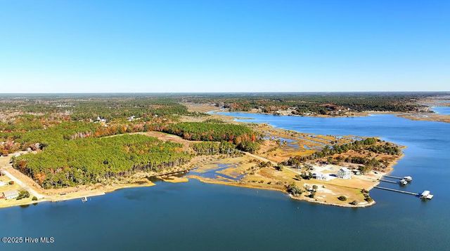 138 Royal Palms Way, Holly Ridge, NC 28445