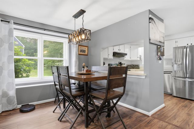 17 Chestnut Circle, Merrimack, NH 03054