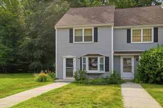 17 Chestnut Circle, Merrimack, NH 03054