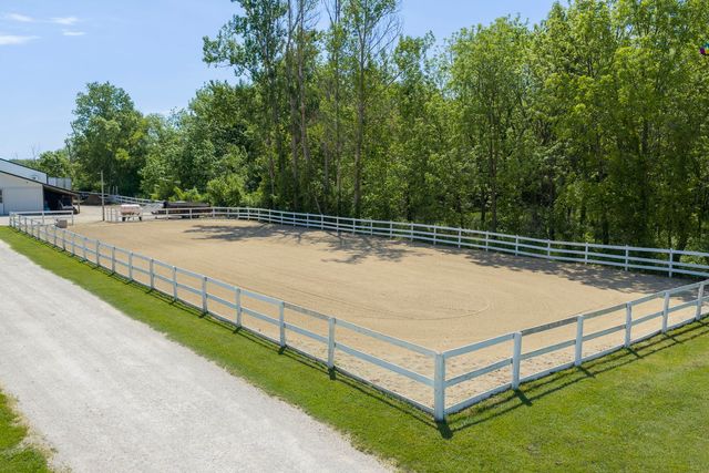 28166 W Wilmot Road, Antioch, IL 60002
