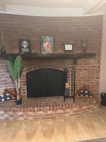 37129 Almont Drive W, Sterling Heights, MI 48310